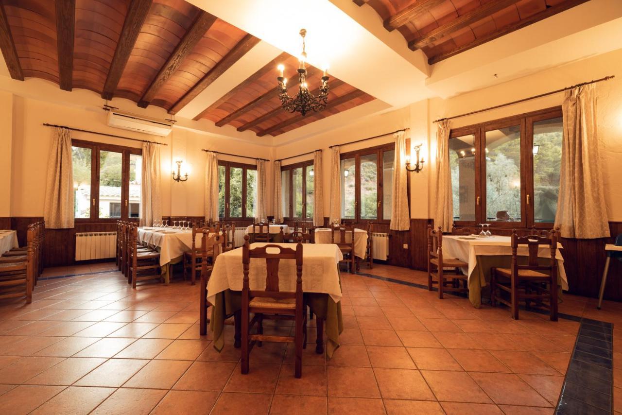 Hospedium Hostal Sierra Del Agua Paterna del Madera Ngoại thất bức ảnh