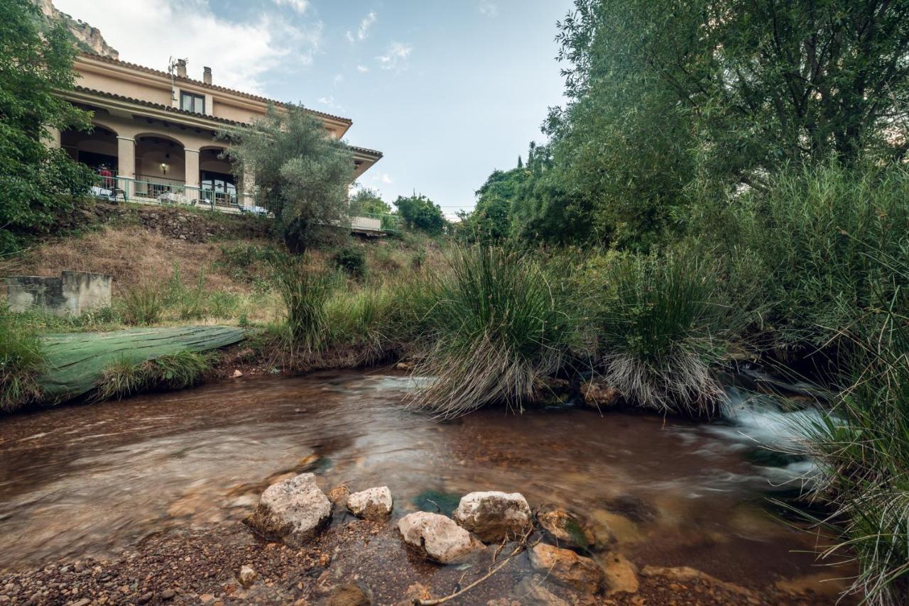 Hospedium Hostal Sierra Del Agua Paterna del Madera Ngoại thất bức ảnh