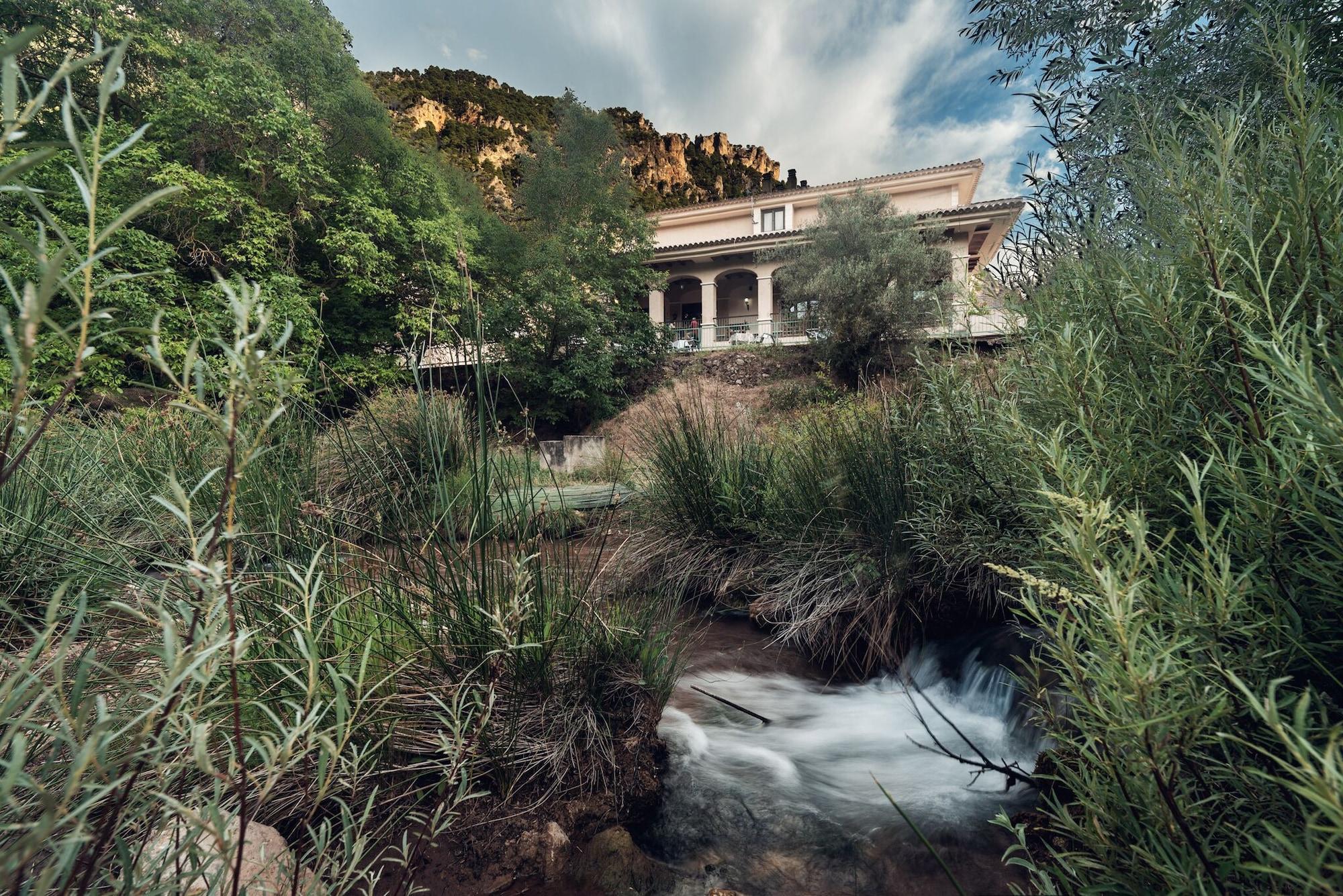 Hospedium Hostal Sierra Del Agua Paterna del Madera Ngoại thất bức ảnh