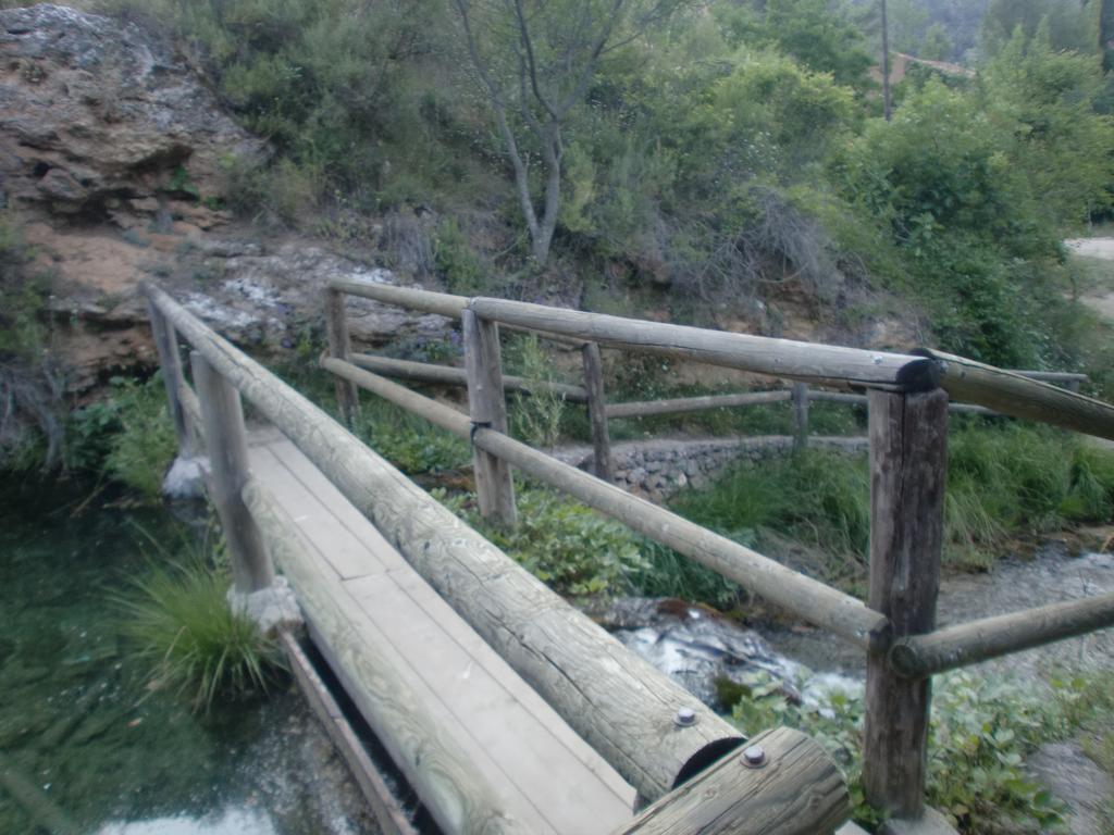 Hospedium Hostal Sierra Del Agua Paterna del Madera Ngoại thất bức ảnh
