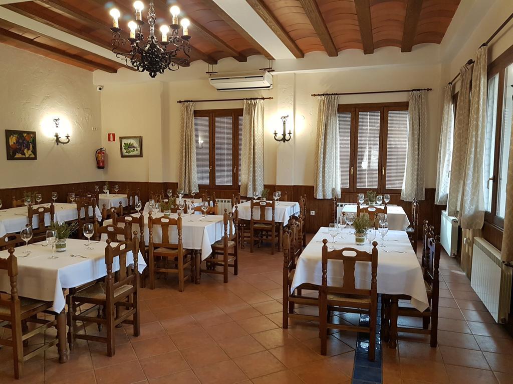 Hospedium Hostal Sierra Del Agua Paterna del Madera Ngoại thất bức ảnh