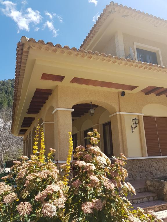 Hospedium Hostal Sierra Del Agua Paterna del Madera Ngoại thất bức ảnh