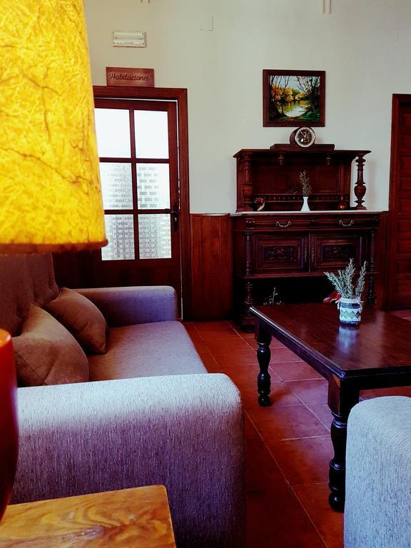 Hospedium Hostal Sierra Del Agua Paterna del Madera Ngoại thất bức ảnh