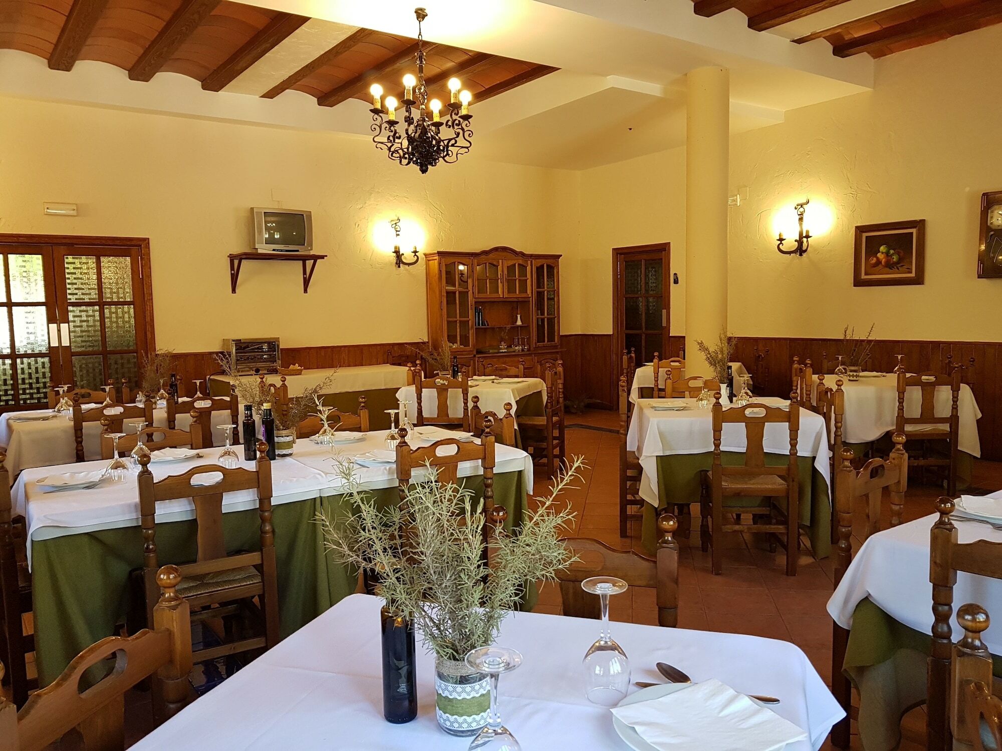Hospedium Hostal Sierra Del Agua Paterna del Madera Ngoại thất bức ảnh